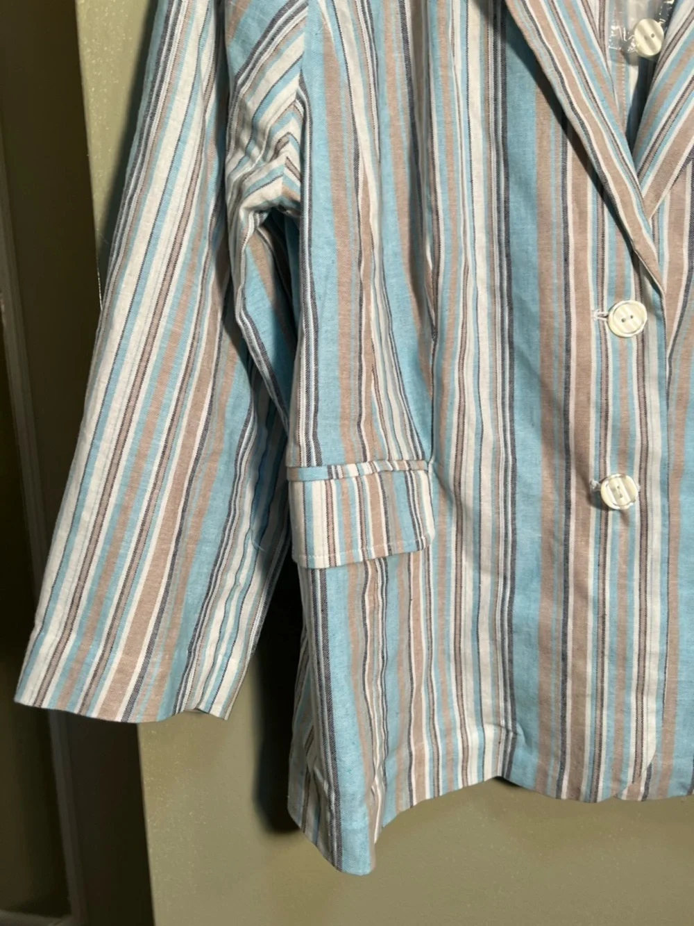 Laurie Felt Women's Size 12 Stripe Crop Blazer Blue Brown White Stripes Stretch